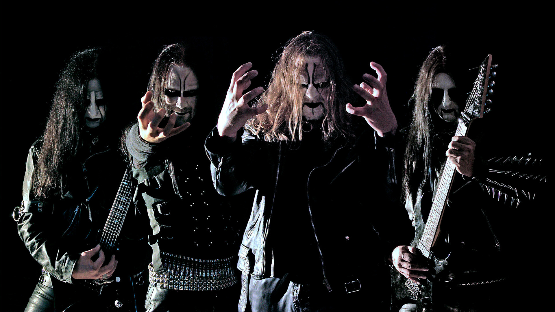 Black Salomi