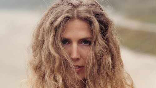 Sophie B. Hawkins